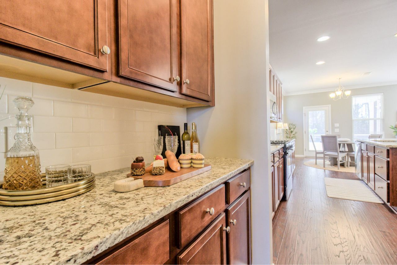 405 Huckleberry Court Photo 8