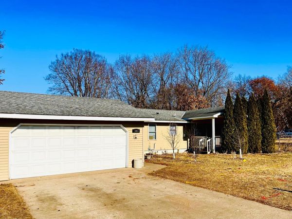 1863 164th Lane NE, Ham Lake, MN 55304