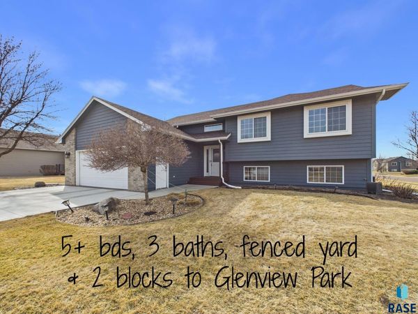 5301 S Lewis Ave, Sioux Falls, SD 57108