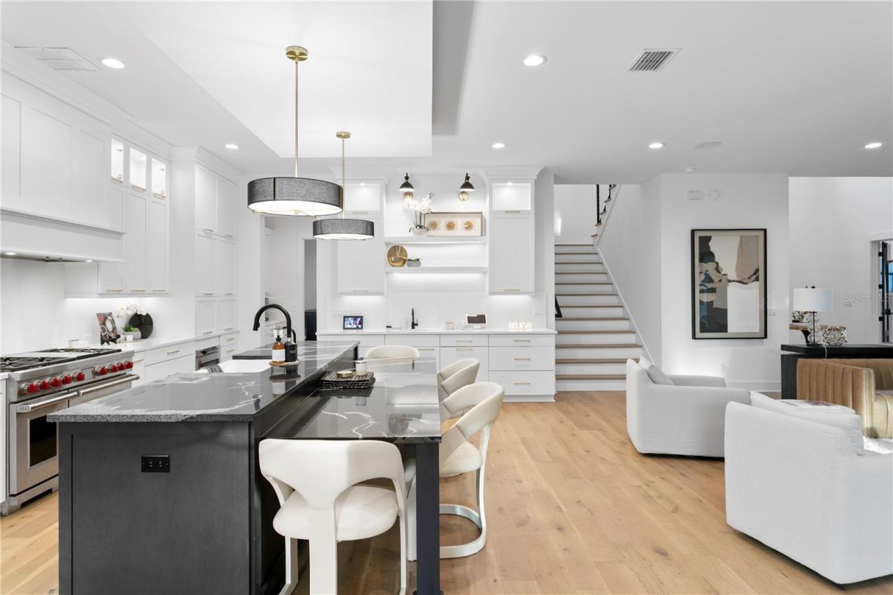 3007 S West Shore Boulevard, Tampa, FL 33629 Photo