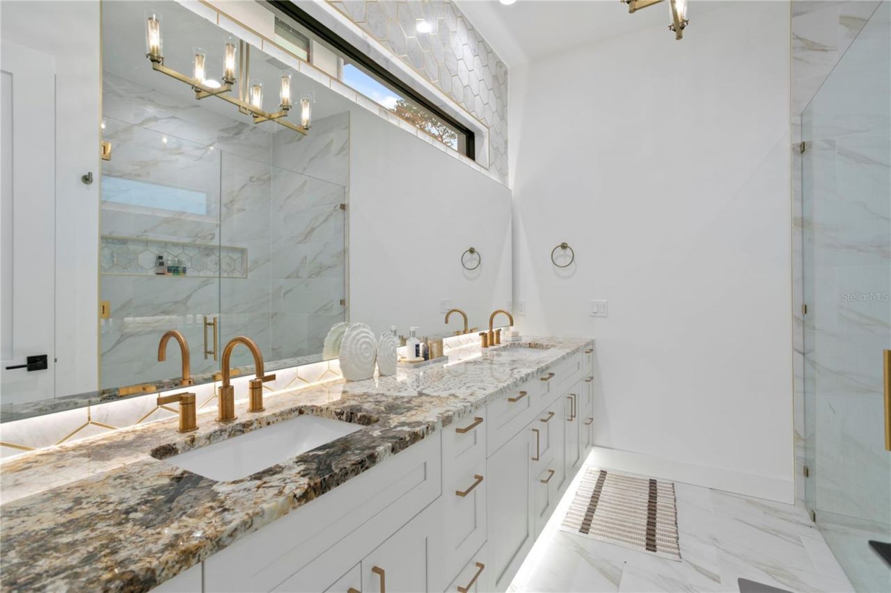 3007 S West Shore Boulevard, Tampa, FL 33629 Photo