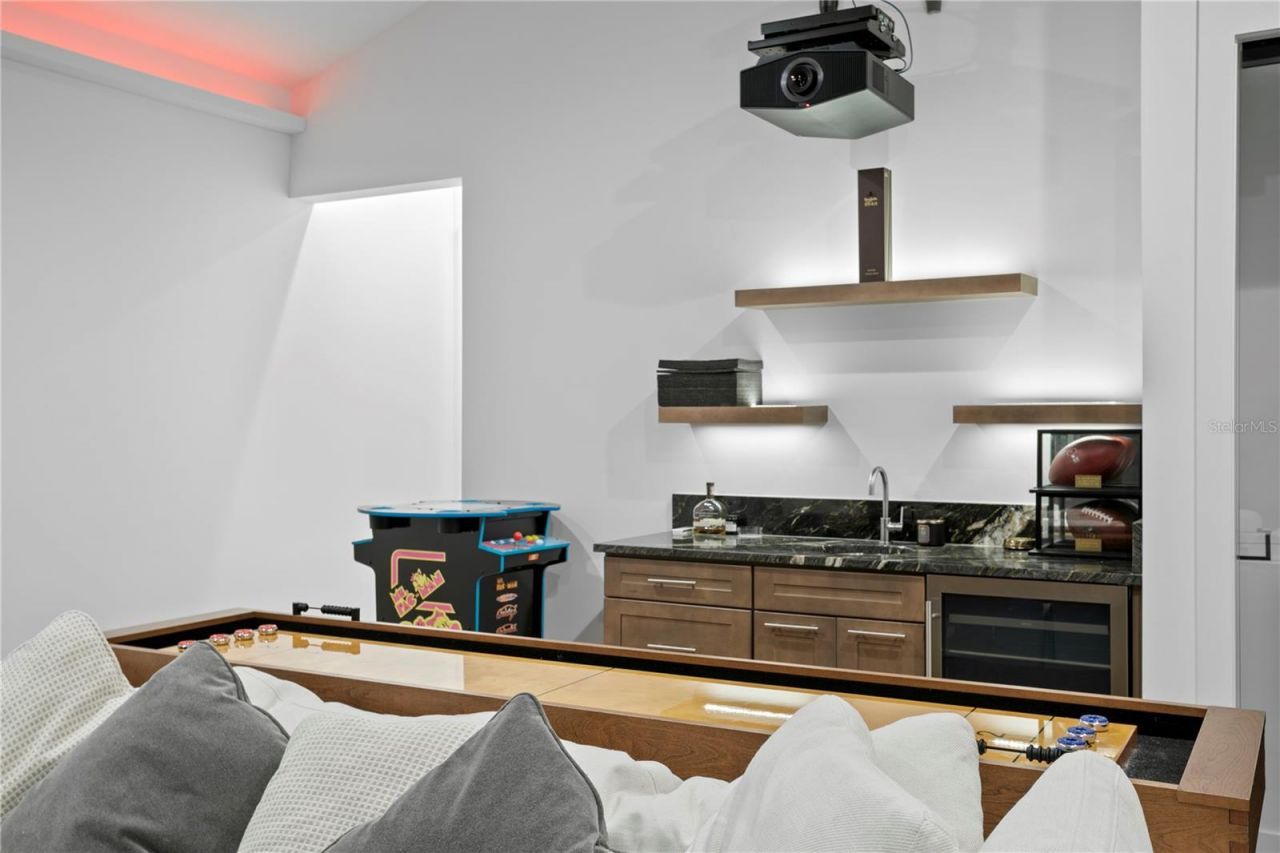 3007 S West Shore Boulevard, Tampa, FL 33629 Photo