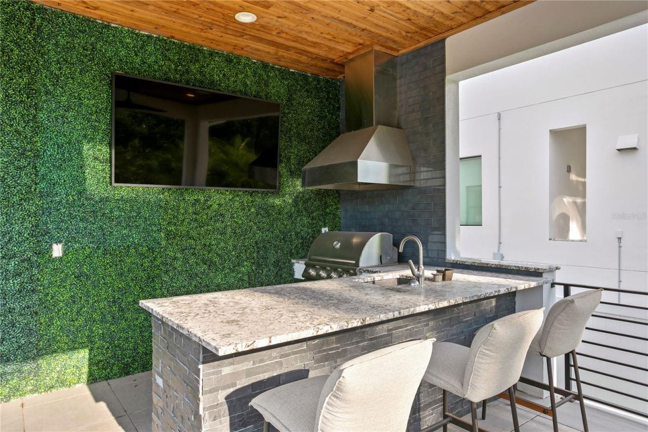 3007 S West Shore Boulevard, Tampa, FL 33629 Photo