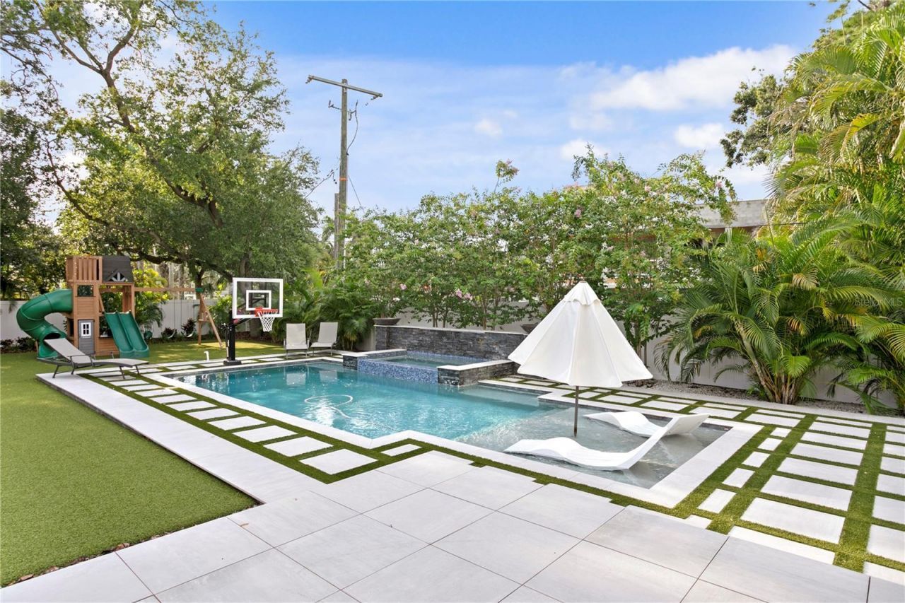 3007 S West Shore Boulevard, Tampa, FL 33629 Photo