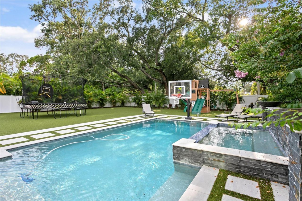 3007 S West Shore Boulevard, Tampa, FL 33629 Photo