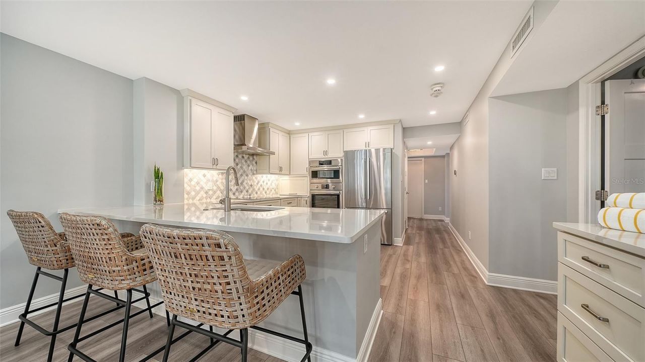 5780 Midnight Pass Road, Unit 110, Sarasota, FL 34242 Photo