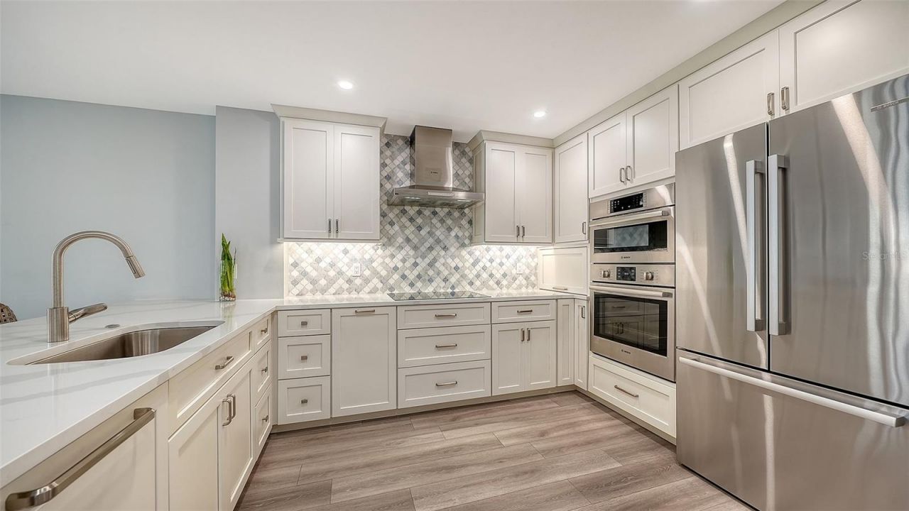 5780 Midnight Pass Road, Unit 110, Sarasota, FL 34242 Photo