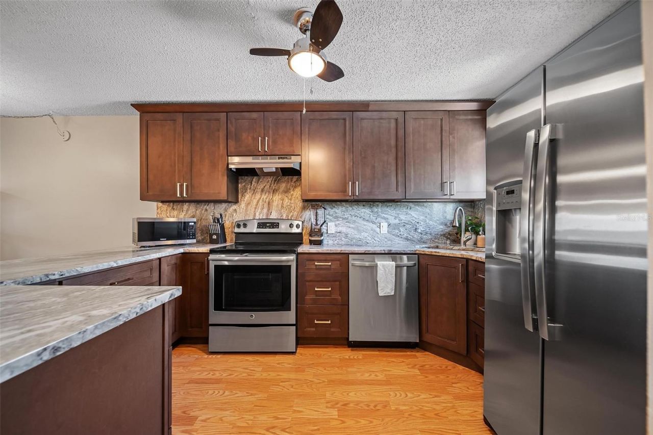 6033 34th Street W, Unit 132, Bradenton, FL 34210 Photo