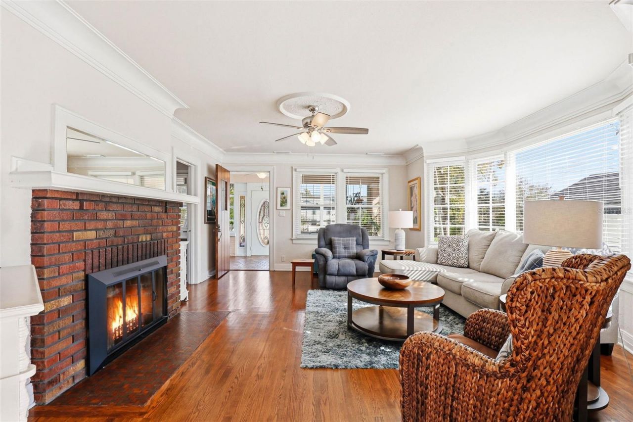 210 15th Avenue N, Saint Petersburg, FL 33704 Photo