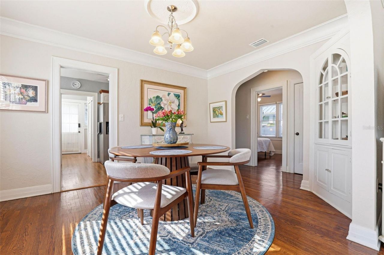 210 15th Avenue N, Saint Petersburg, FL 33704 Photo