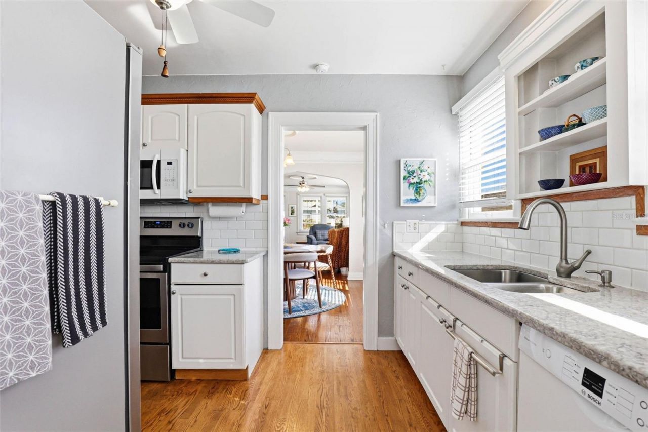 210 15th Avenue N, Saint Petersburg, FL 33704 Photo