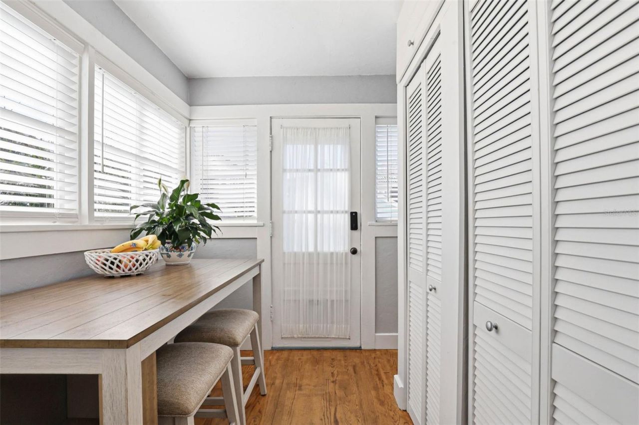 210 15th Avenue N, Saint Petersburg, FL 33704 Photo