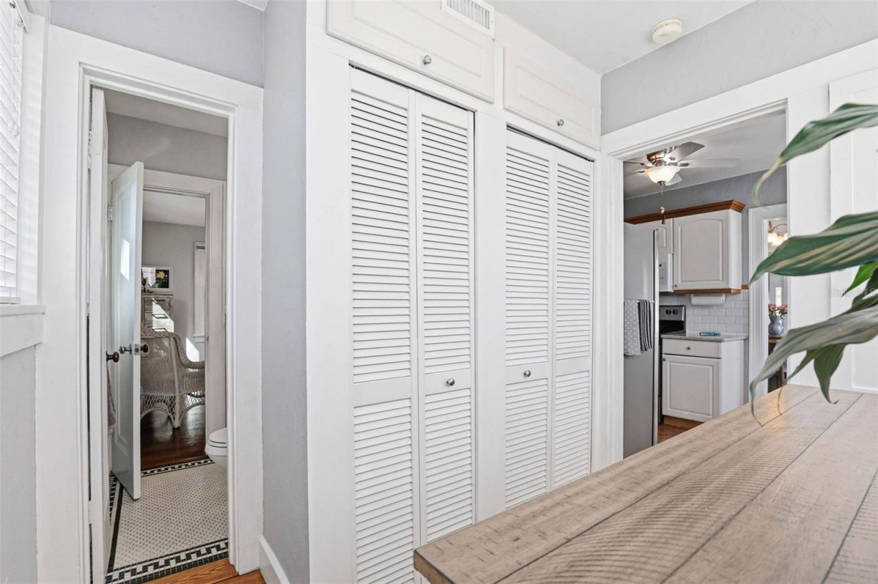 210 15th Avenue N, Saint Petersburg, FL 33704 Photo