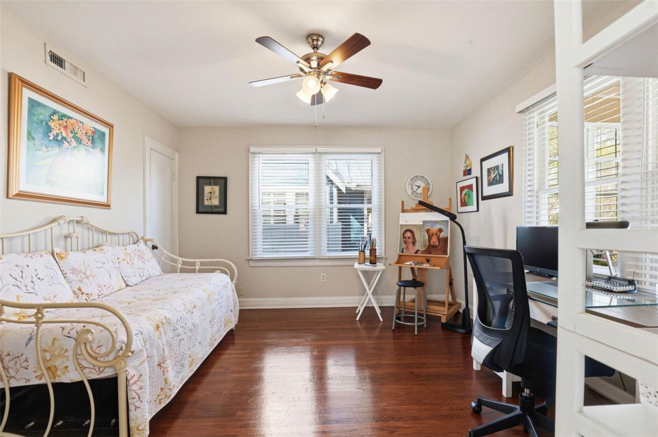 210 15th Avenue N, Saint Petersburg, FL 33704 Photo