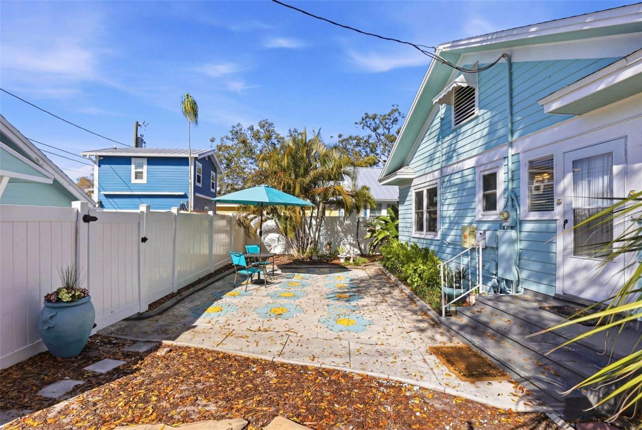 210 15th Avenue N, Saint Petersburg, FL 33704 Photo