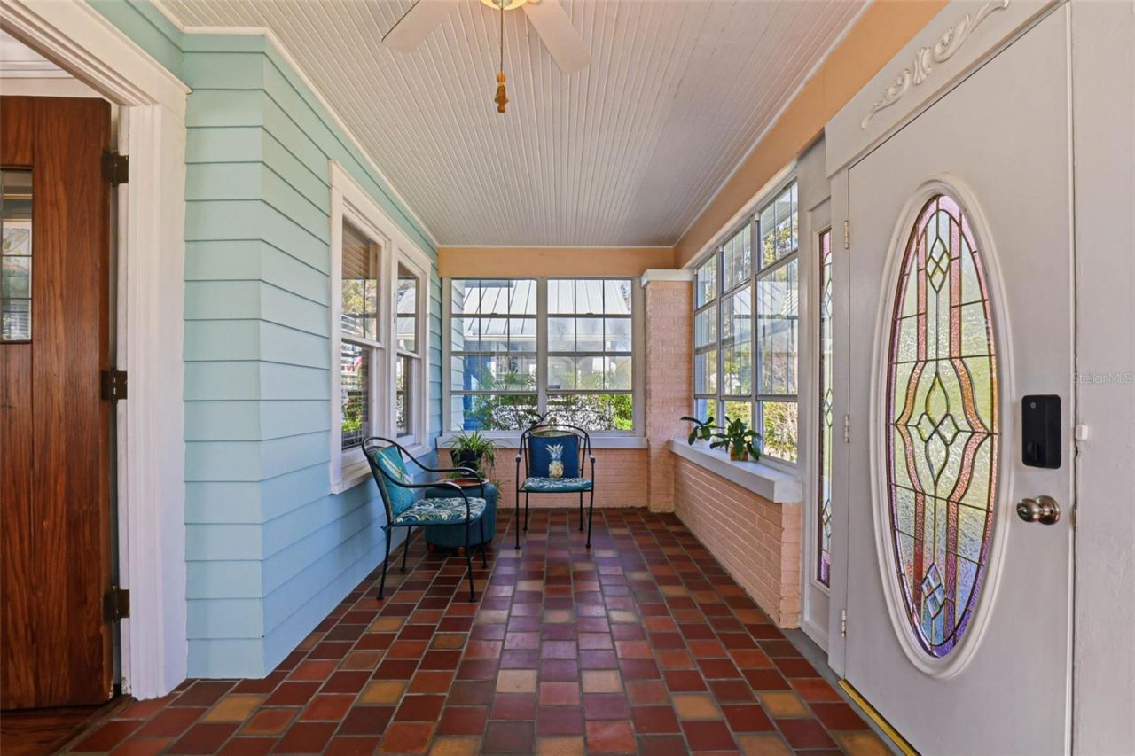 210 15th Avenue N, Saint Petersburg, FL 33704 Photo