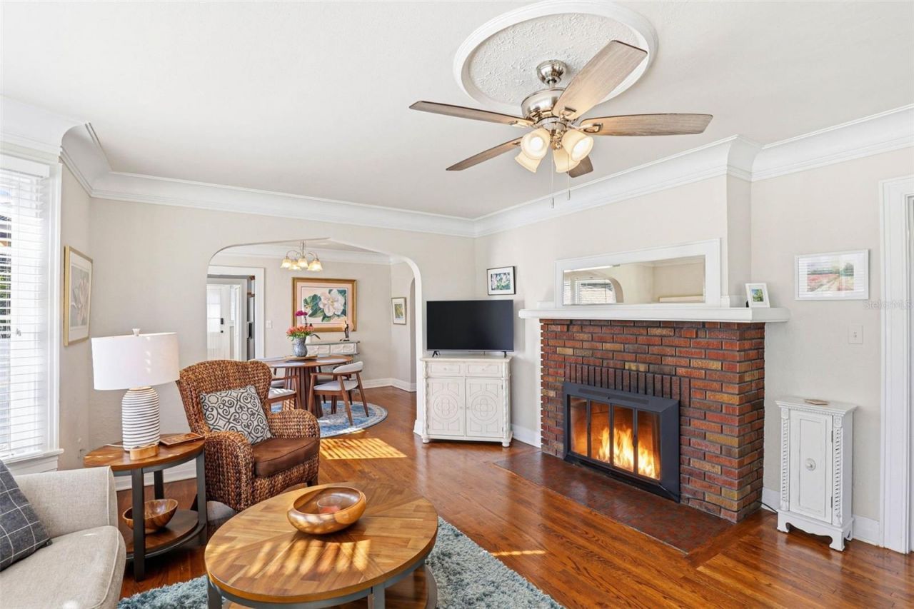 210 15th Avenue N, Saint Petersburg, FL 33704 Photo