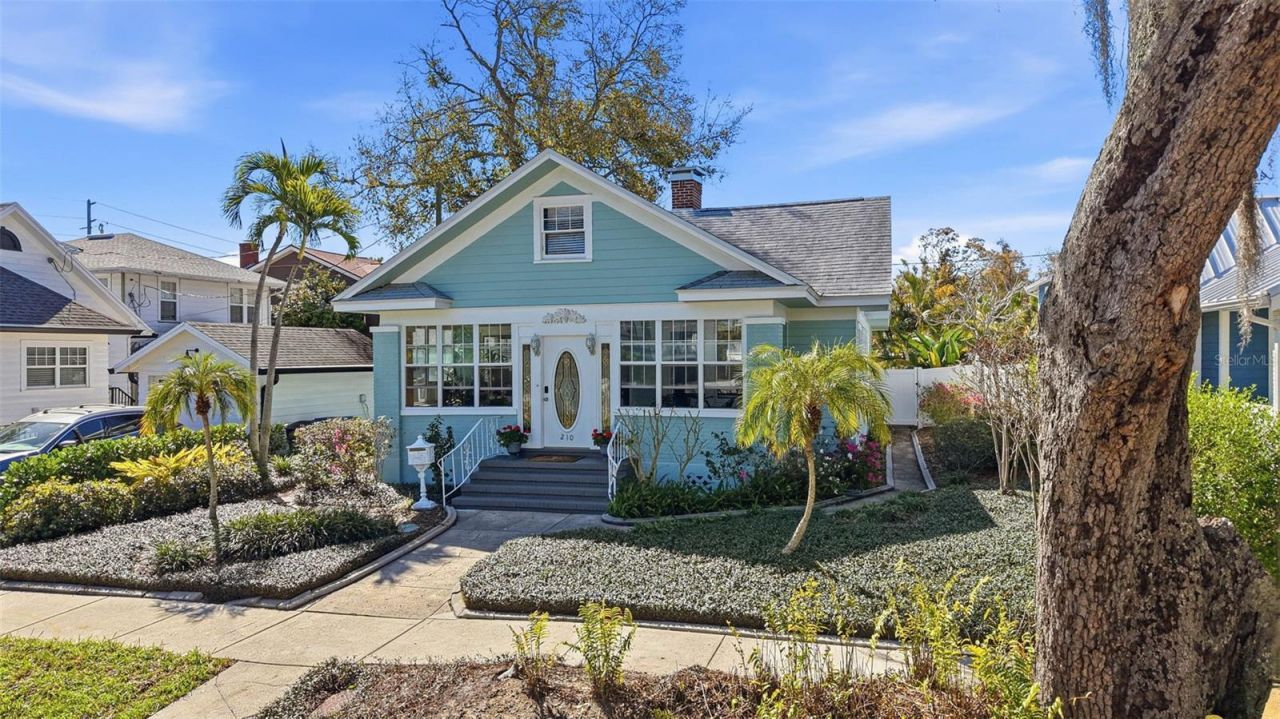 210 15th Avenue N, Saint Petersburg, FL 33704 Photo