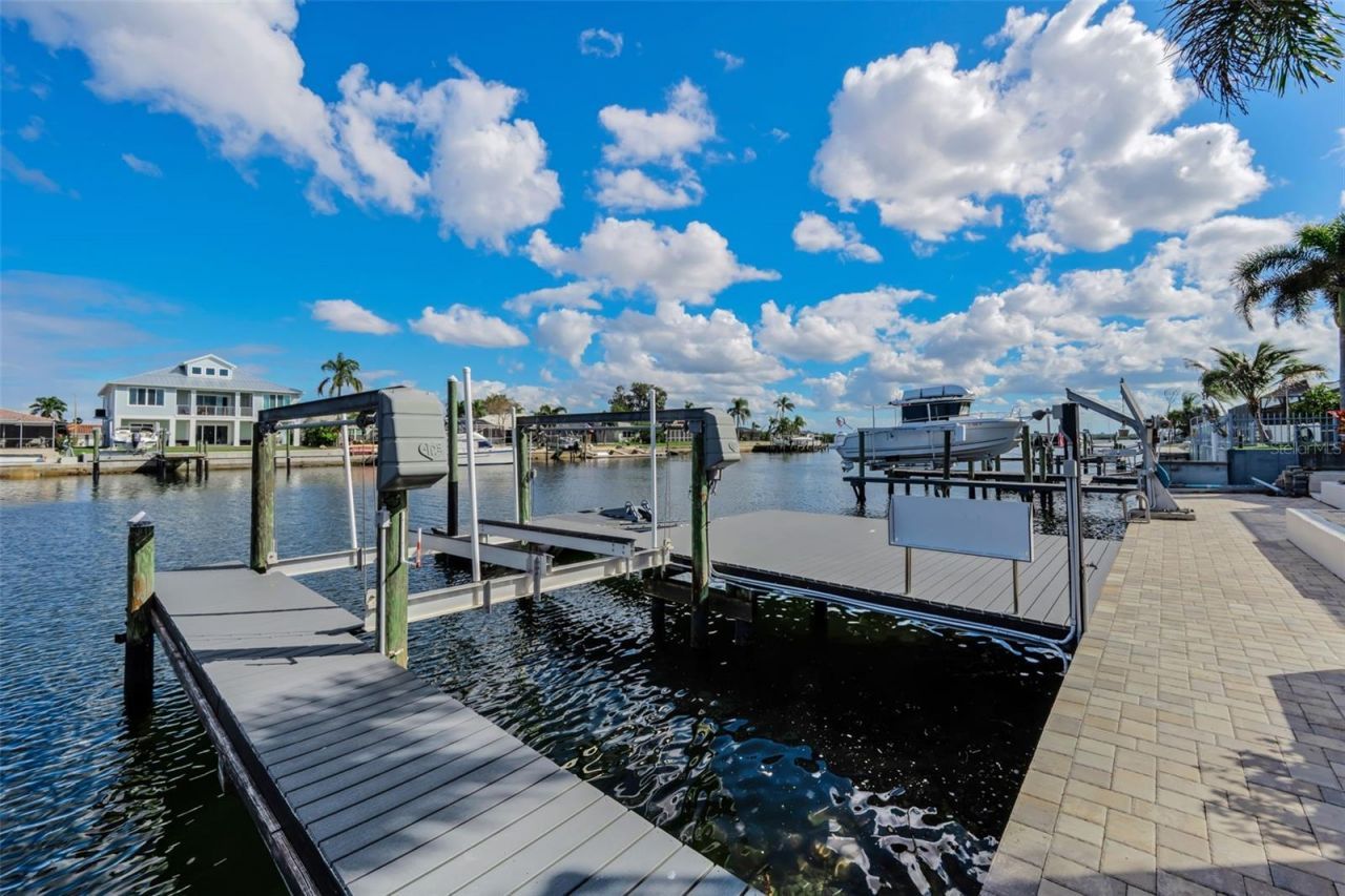 4976 Galleon Court, New Port Richey, FL 34652 Photo