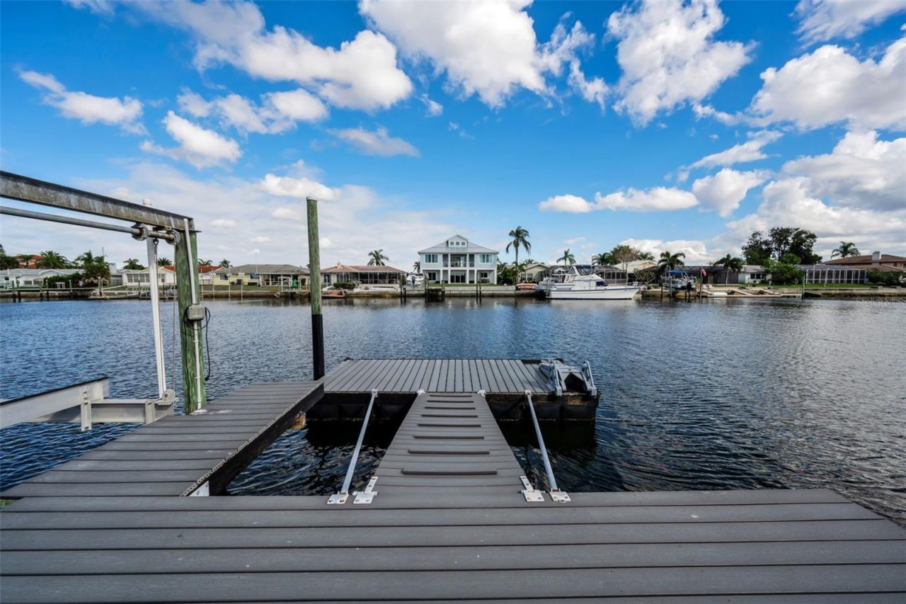 4976 Galleon Court, New Port Richey, FL 34652 Photo