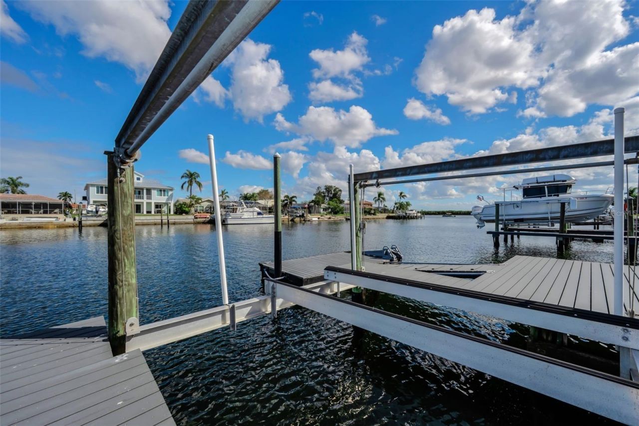 4976 Galleon Court, New Port Richey, FL 34652 Photo