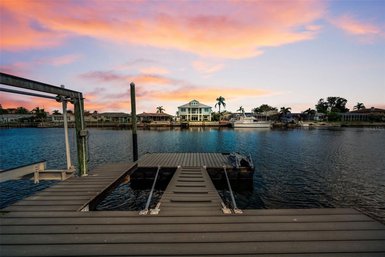 4976 Galleon Court, New Port Richey, FL 34652 Photo