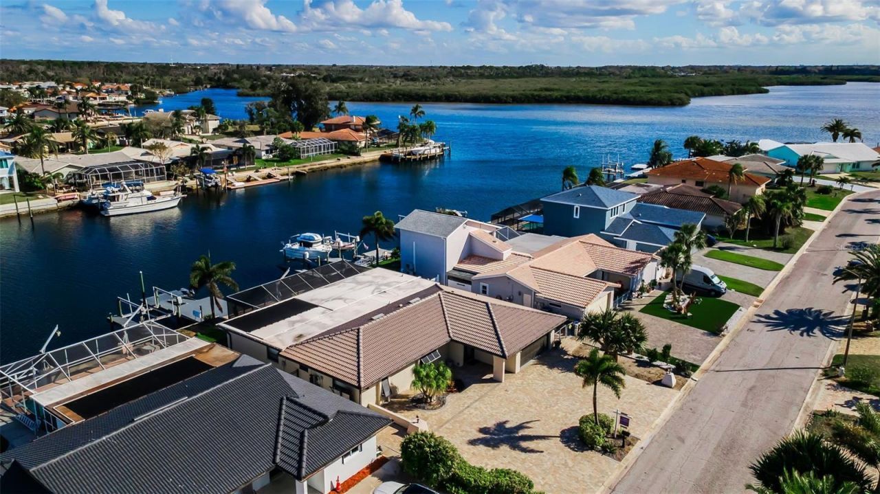 4976 Galleon Court, New Port Richey, FL 34652 Photo