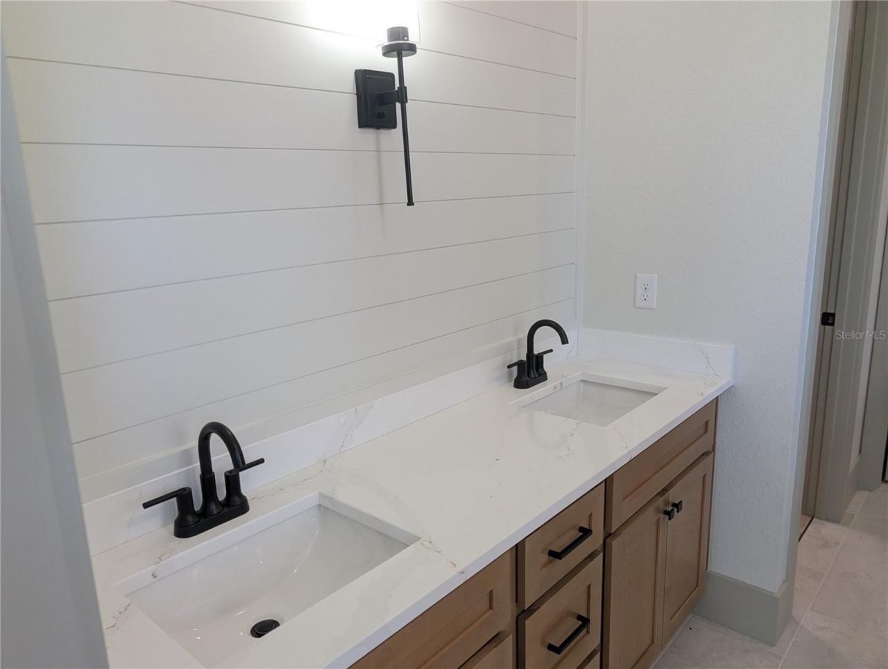 1303 NE 23rd Avenue , Ocala, FL 34470 Photo