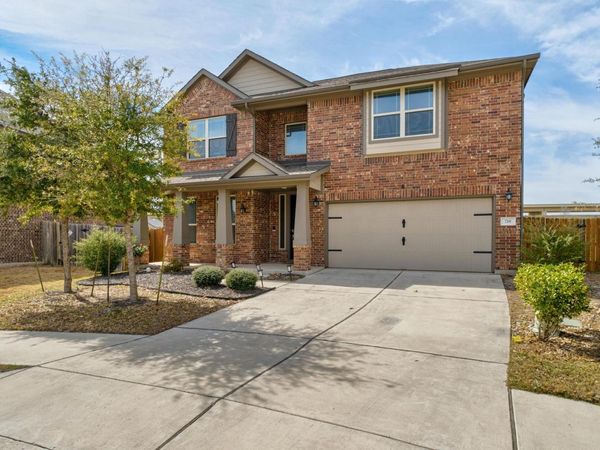 718 Hereford LOOP, Hutto, TX 78634