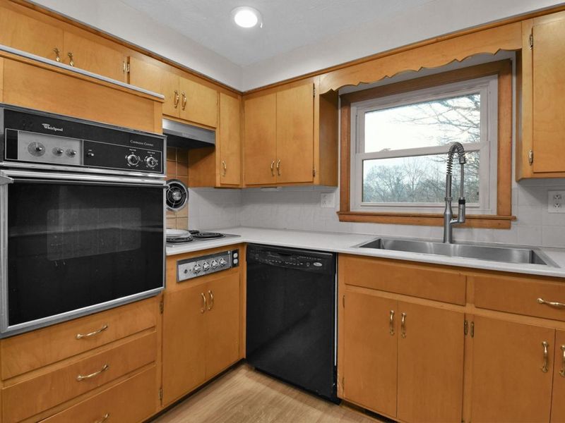 414 River Street , Bucyrus, OH 44820 Photo 8