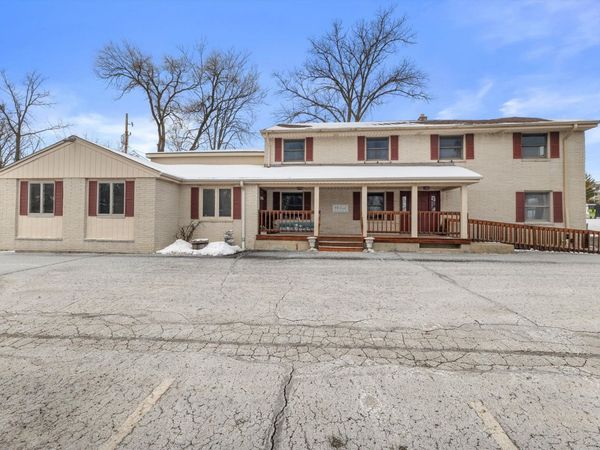11801 W Janesville Rd, Hales Corners, WI 53130