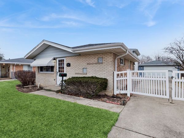 16417 George Drive , Oak Forest, IL 60452