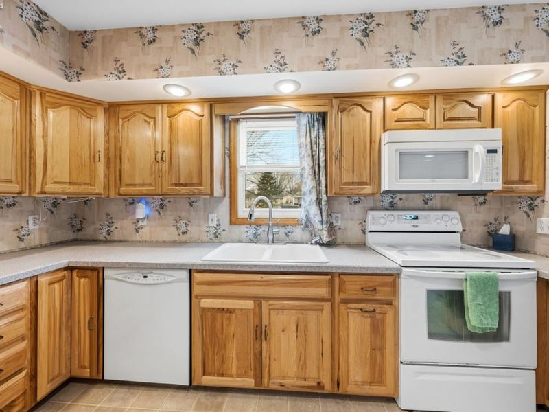 1720 Tiffin Road, Fremont, OH 43420 Photo 9