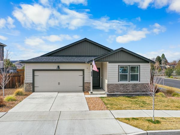 597 NE Union Loop, Prineville, OR 97754