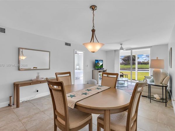 9320 S Hollybrook Lake Dr , Unit 108, Pembroke Pines, FL 33025