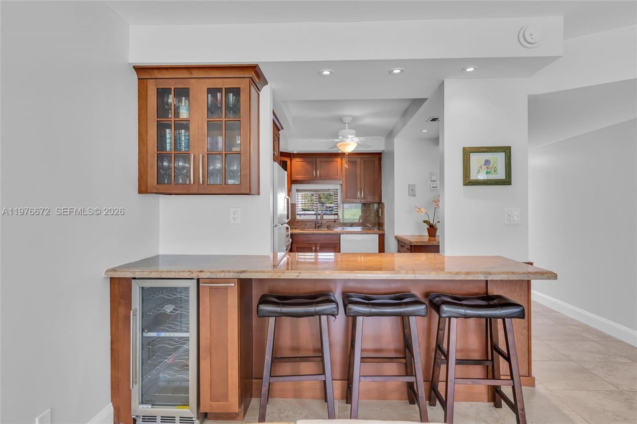 9320 S Hollybrook Lake Dr , Unit 108, Pembroke Pines, FL 33025 Photo