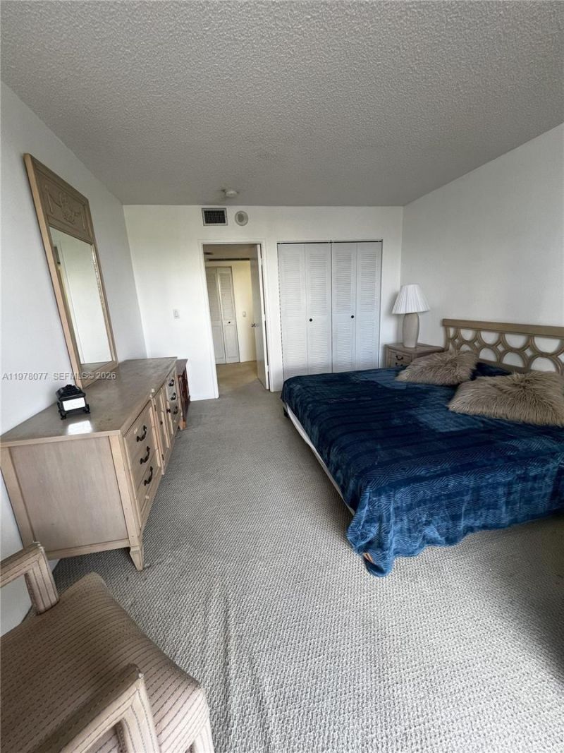3701 N Country Club Dr, Unit 201, Aventura, FL 33180 Photo