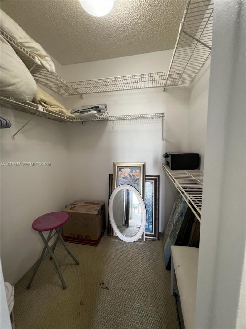 3701 N Country Club Dr , Unit 201, Aventura, FL 33180 Photo