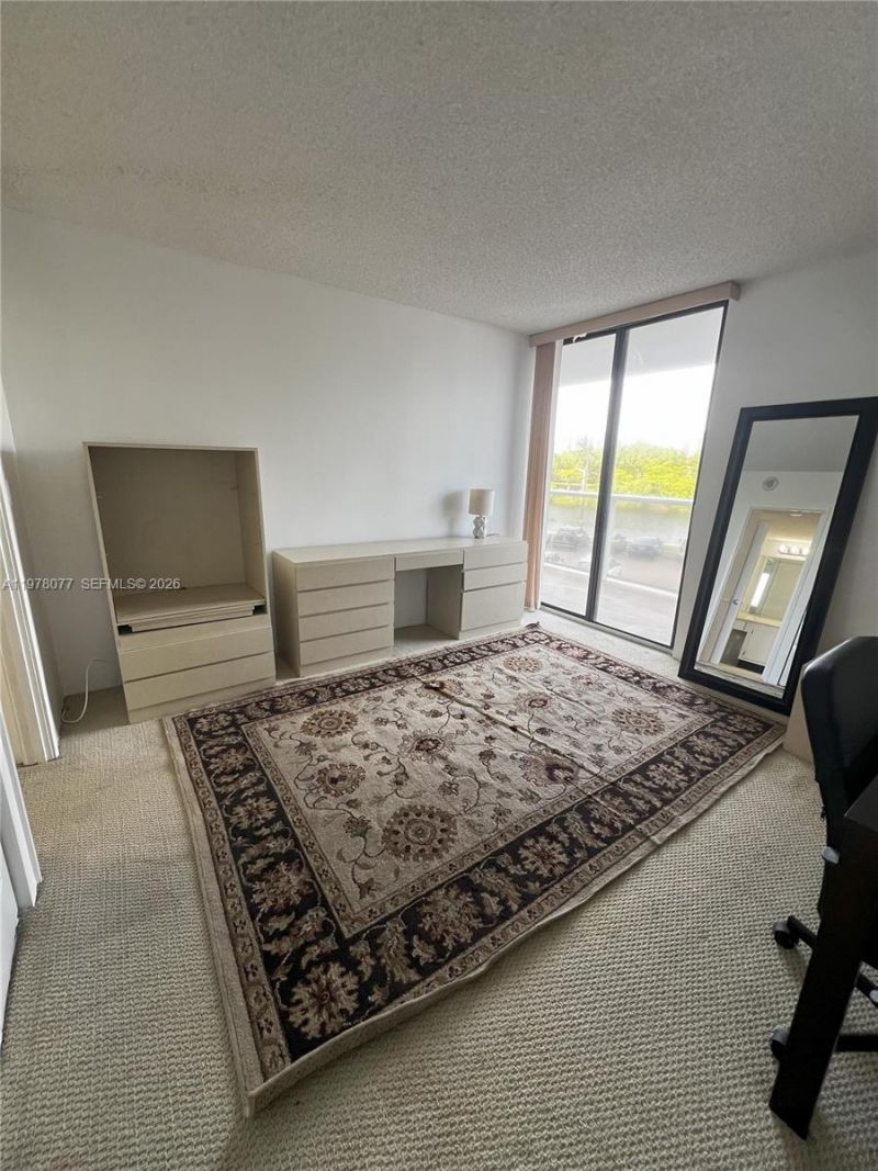 3701 N Country Club Dr , Unit 201, Aventura, FL 33180 Photo