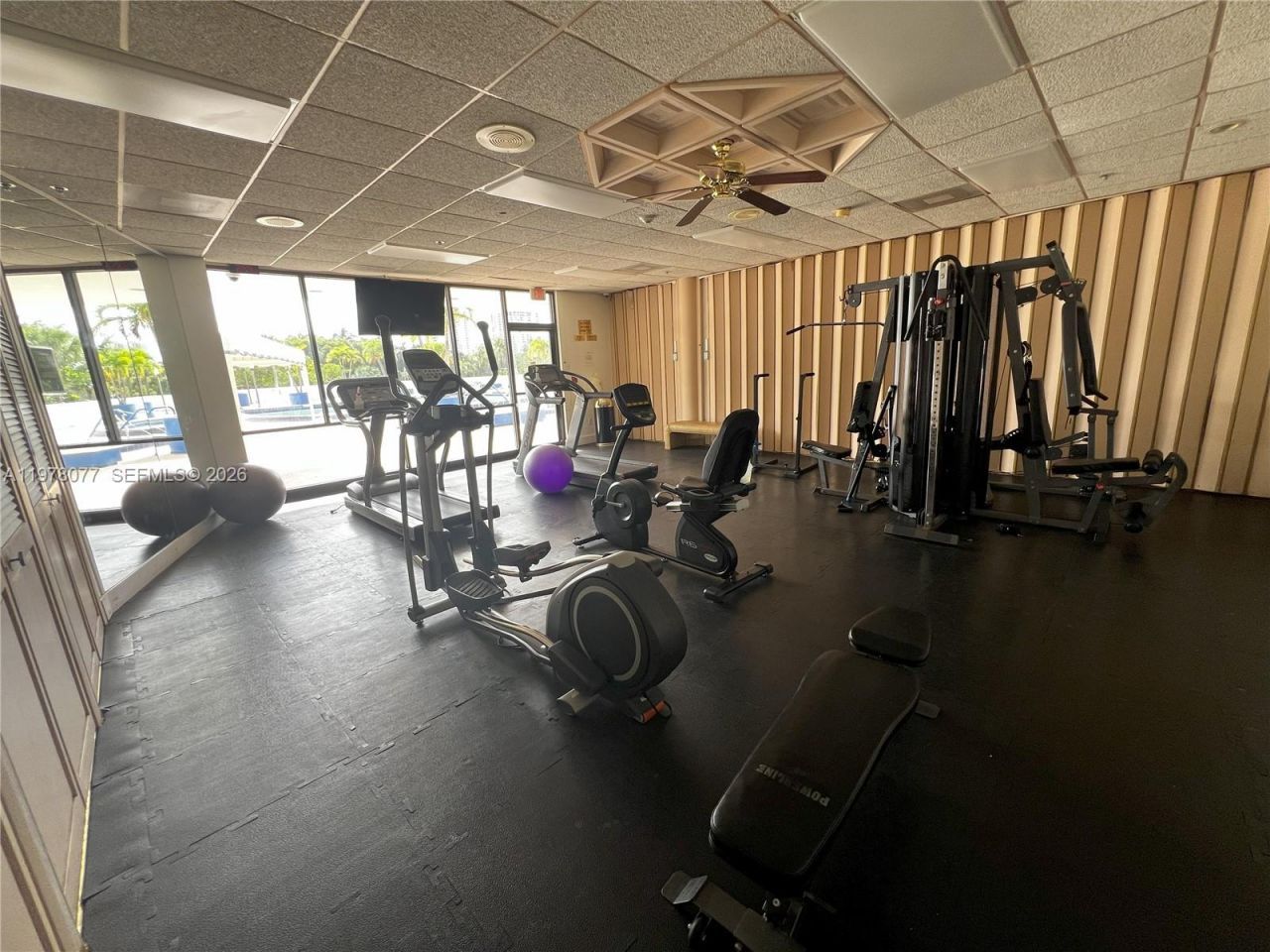 3701 N Country Club Dr , Unit 201, Aventura, FL 33180 Photo