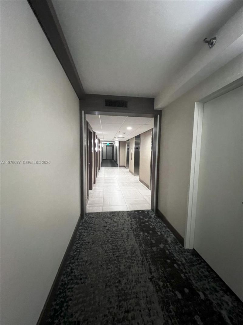 3701 N Country Club Dr , Unit 201, Aventura, FL 33180 Photo