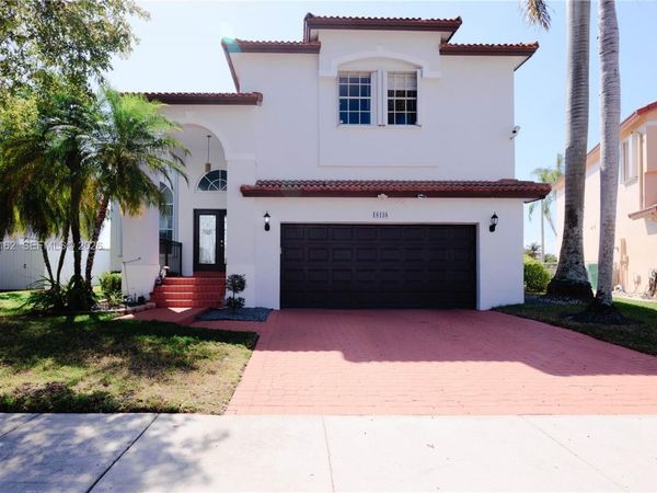 18438 NW 11th St, Pembroke Pines, FL 33029