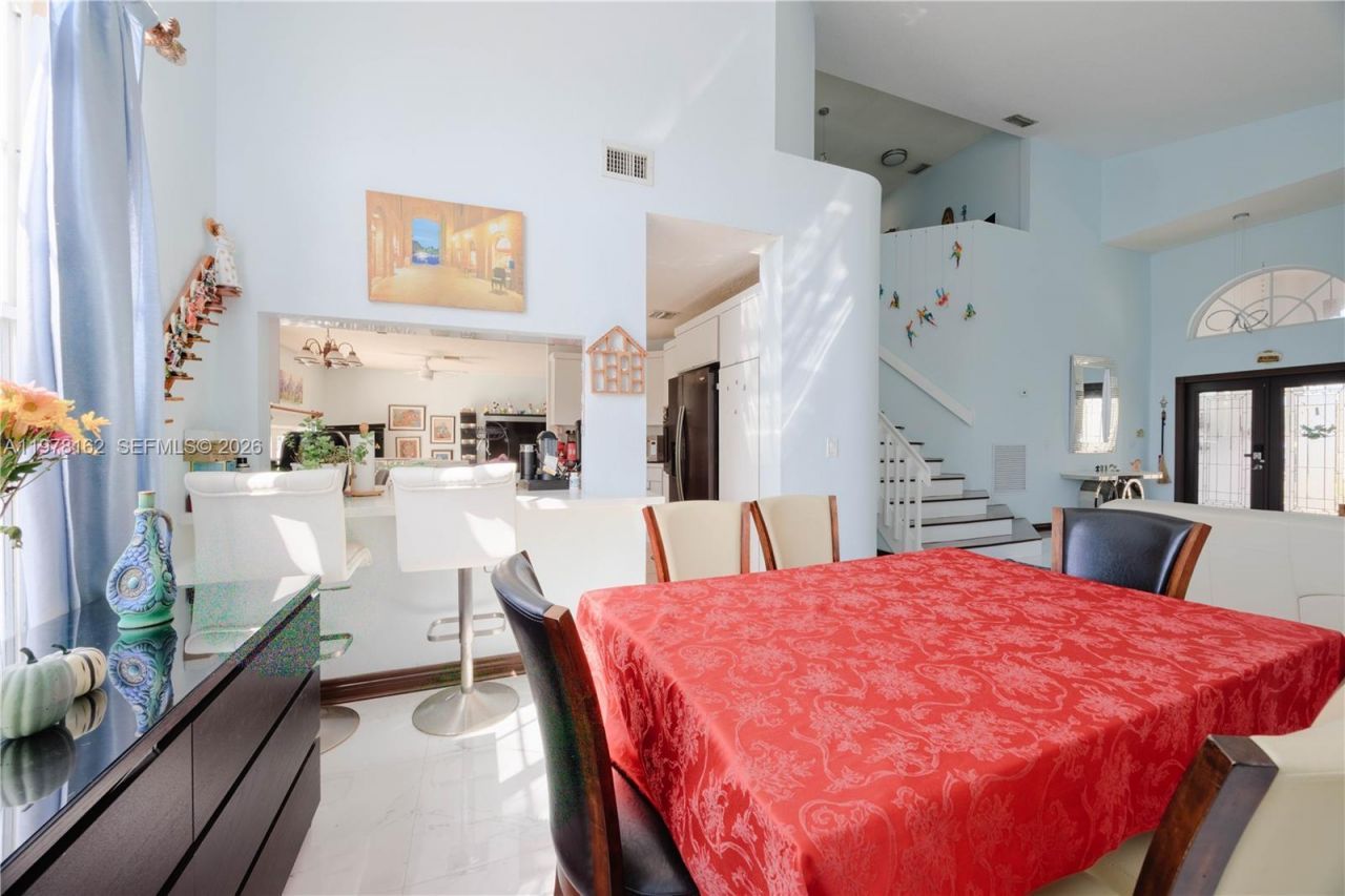 18438 NW 11th St, Pembroke Pines, FL 33029 Photo