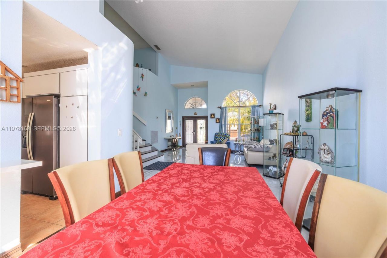 18438 NW 11th St, Pembroke Pines, FL 33029 Photo