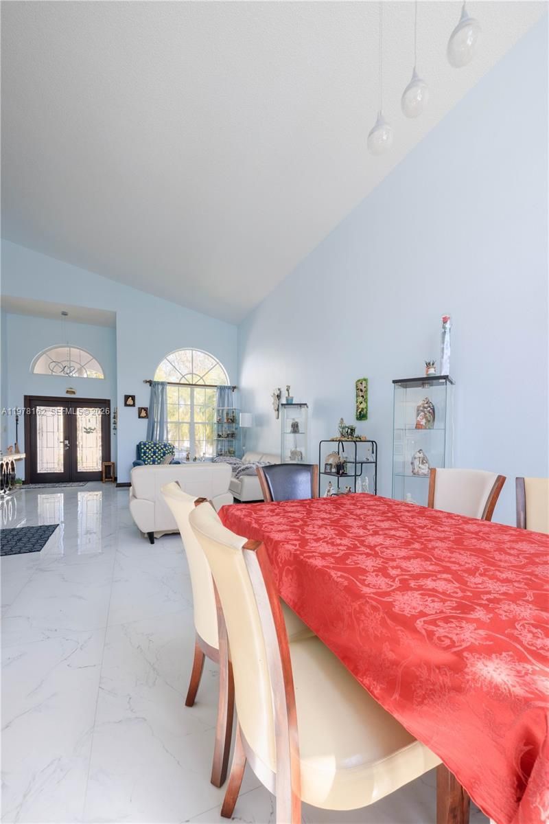 18438 NW 11th St, Pembroke Pines, FL 33029 Photo