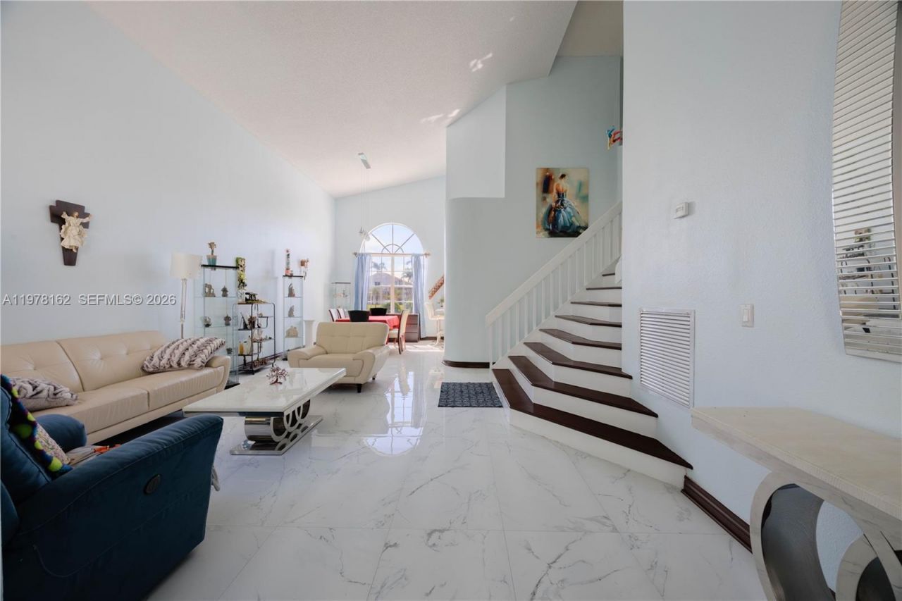 18438 NW 11th St, Pembroke Pines, FL 33029 Photo