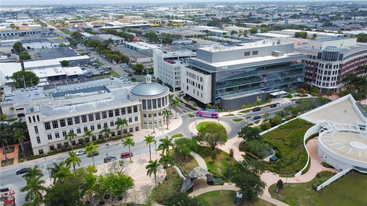 5300 Paseo Blvd , Unit 1807, Doral, FL 33166 Photo