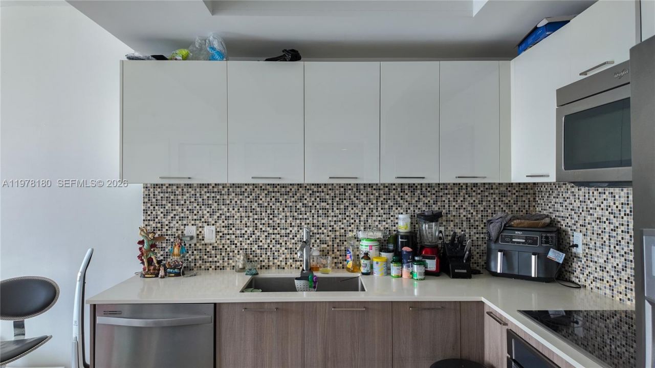 5300 Paseo Blvd , Unit 1807, Doral, FL 33166 Photo