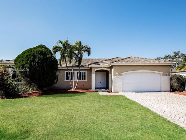 18686 SW 132nd Ave, Miami, FL 33177