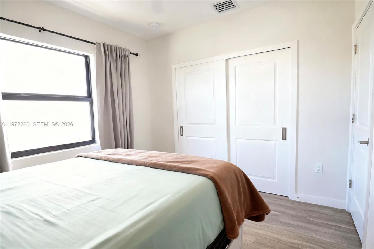 211 SE 4th St, Unit 3, Hallandale Beach, FL 33009 Photo